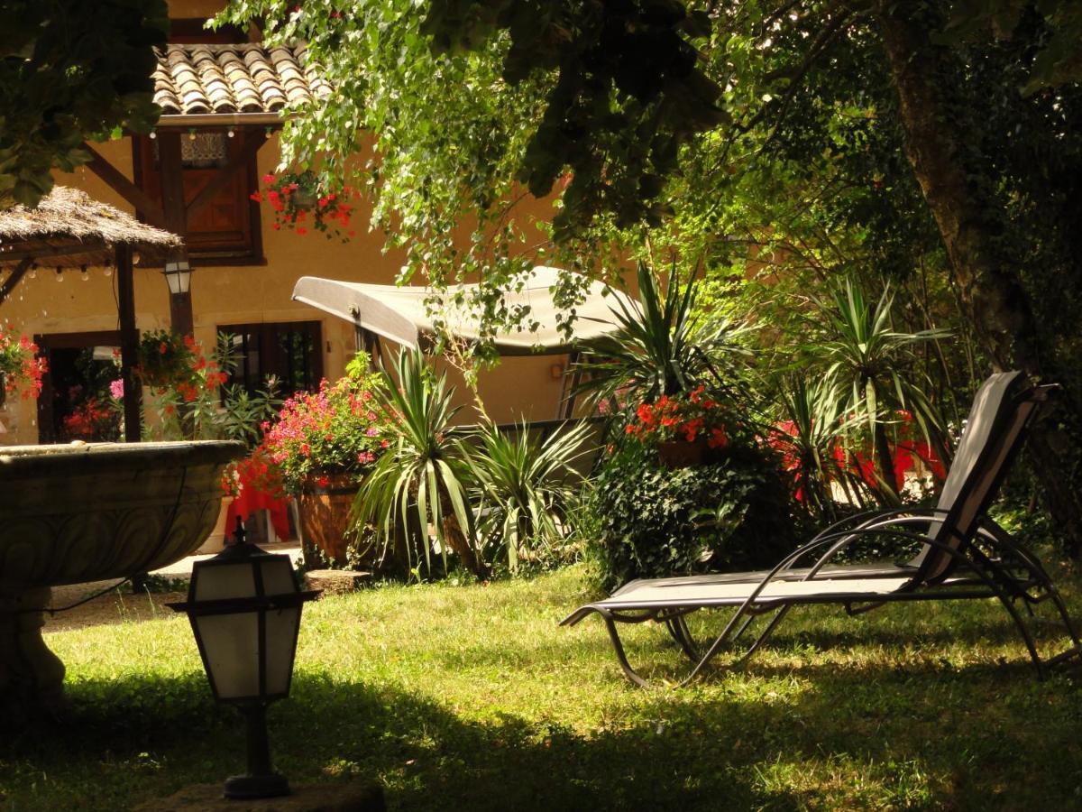 Hostellerie Sarrasine - Macon Est Replonges Exterior foto