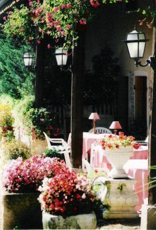 Hostellerie Sarrasine - Macon Est Replonges Exterior foto